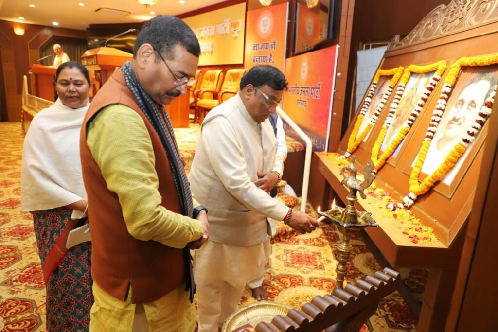 विकसित भारत संकल्प यात्रा के माध्यम से जनकल्याणकारी योजनाओं को लेकर धरातल पर जा रहा है – दीपक प्रकाश