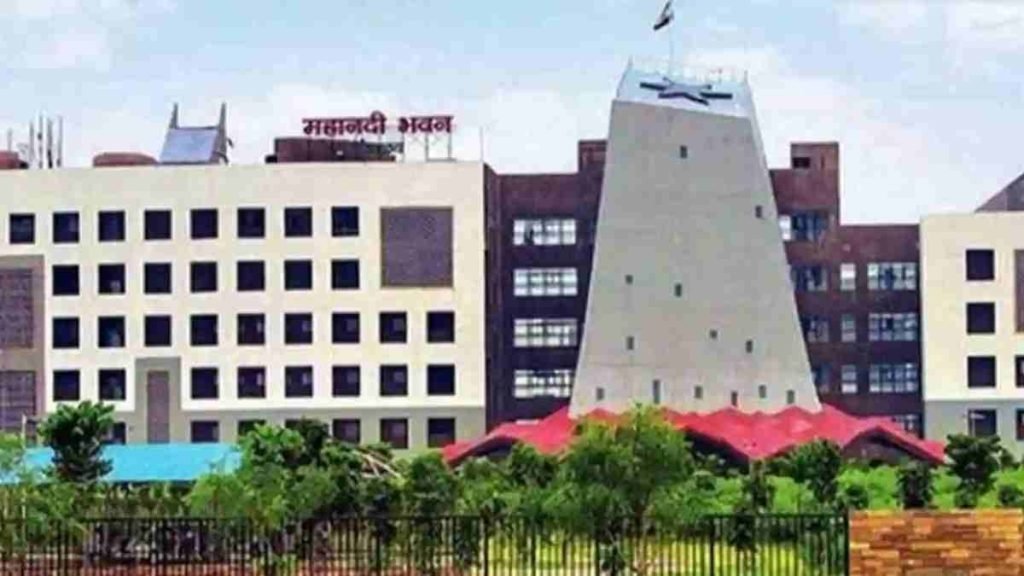 राज्य प्रशासनिक सेवा के अधिकारियों को मिला दिवाली का तोहफा, वेतनमान में हुई बढ़ोतरी, देखिए पूरी सूची…