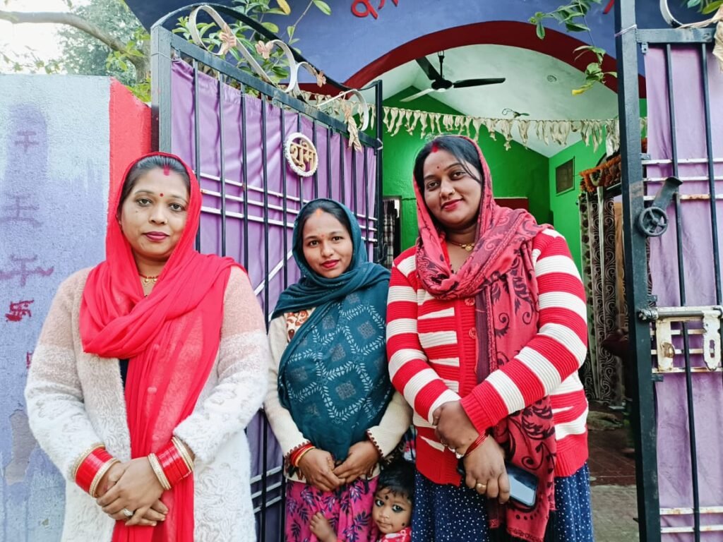 महतारी वन्दन योजना से पूनम, इंद्रा, सुधा की चेहरे में खिली खुशियां