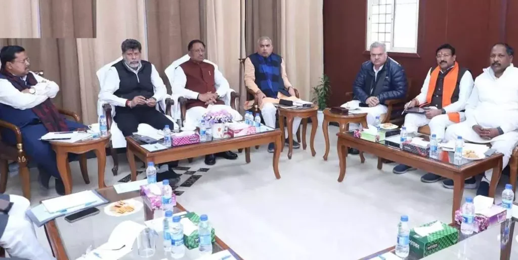 दिल्ली में हुई CG में कैबिनेट विस्तार को लेकर बीजेपी की बैठक