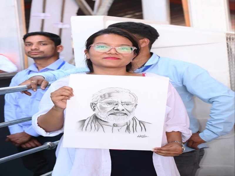 प्रधानमंत्री की संवेदना से खिला एक पल — एक बेटी की कला को मिला आदर और अपनापन