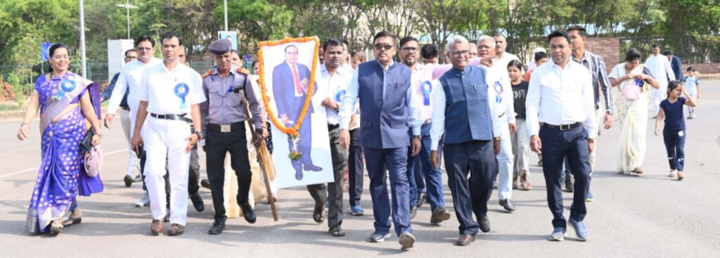 डॉ. भीमराव अंबेडकर जयंती पर नवा रायपुर में अम्बेडकर चौक पर उमड़ा जनसैलाब