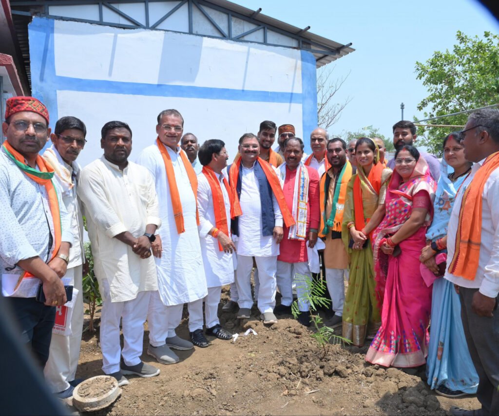 रामपुर में नीर और नारी जल संरक्षण अभियान को मिली नई ऊर्जा