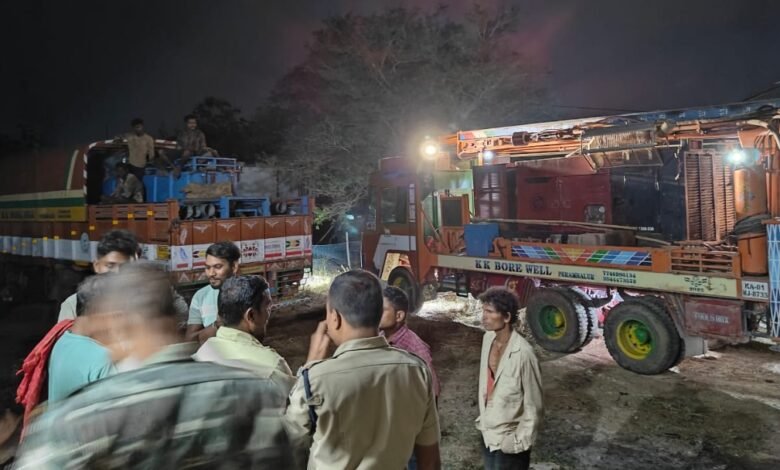 बिना अनुमति नलकूप खनन करते दो बोर गाड़ी जब्त