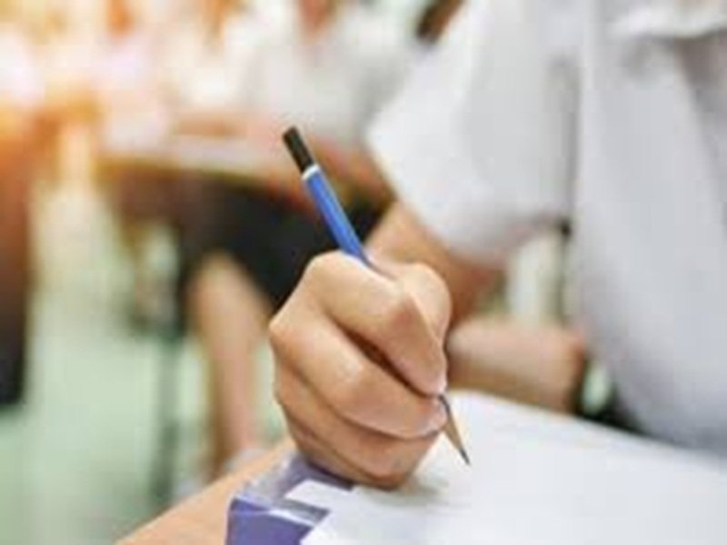 प्रदेश में हाई एवं हायर सेकण्डरी स्कूलों में करियर काउंसलिंग की सुविधा