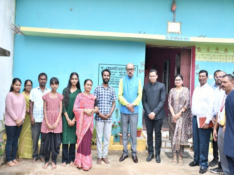 राज्यपाल को पहली बार अपने क्षेत्र में देखकर अभिभूत हुए ग्रामीण