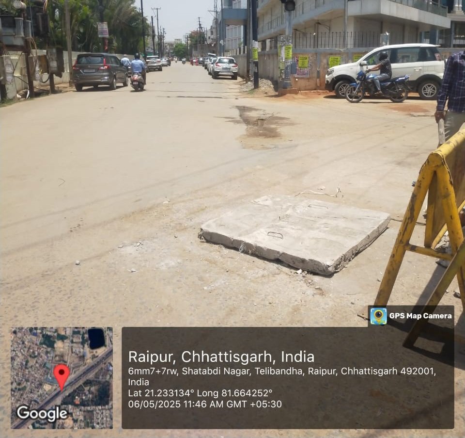 निगम जोन 3 ने उद्योग भवन के समीप मुख्य मार्ग के किनारे नाला के खुले चेम्बर को बन्द किया