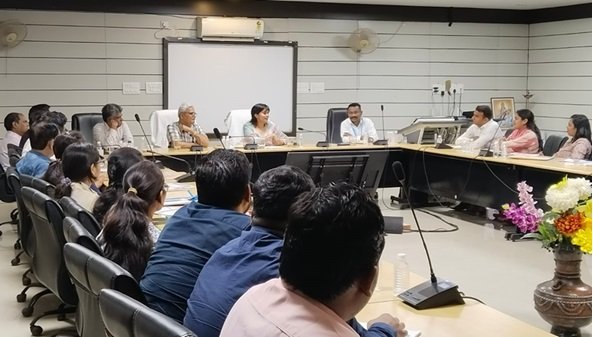 स्वास्थ्य सेवाओं के सुदृढ़ीकरण हेतु प्राथमिक स्वास्थ्य केंद्रों में पदस्थ चिकित्सकों का विशेष आवासीय प्रशिक्षण