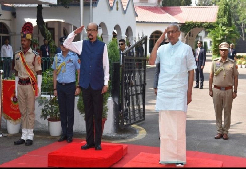 छत्तीसगढ़ की राजधानी रायपुर पहुंचे उपराष्ट्रपति