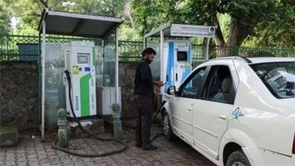 छत्तीसगढ़ में EV क्रांति की तैयारी, हर 25 किमी पर बनेंगे चार्जिंग स्टेशन