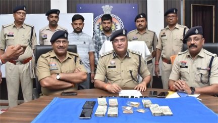 रेकी कर सुनसान घरों को बनाते थे निशाना, पुलिस ने लाखों का माल बरामद किया