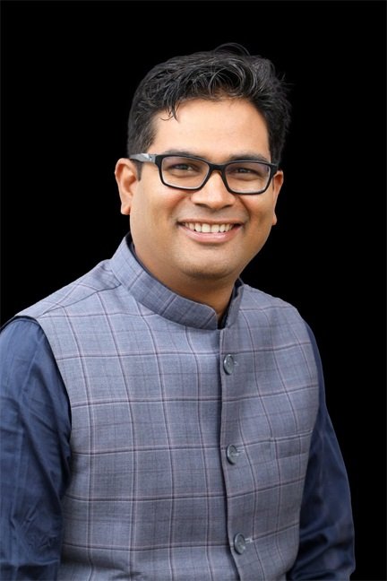 ’प्रधानमंत्री नरेंद्र मोदी के आव्हान पर वित्त मंत्री ओपी चौधरी ने सुरक्षा प्रोटोकॉल वाहन का उपयोग स्थगित किया’