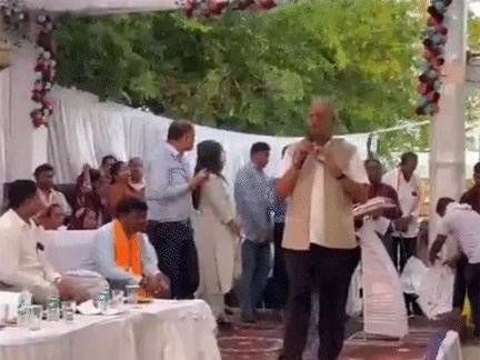 बृजमोहन ने सुशासन तिहार में दिखाई सख्ती, नायब तहसीलदार को लगाई फटकार