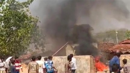रायपुर में हत्या के बाद कानून-व्यवस्था पर सवाल, ग्रामीणों ने किया प्रदर्शन