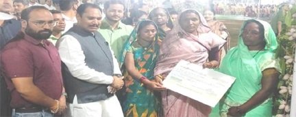 नारायणपुर में टसर रेशम ने बदली आदिवासियों की तकदीर