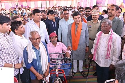 आकाशीय बिजली के हादसे के बाद टूटी उम्मीद, समाधान शिविर ने फिर जगाया जीवन का विश्वास