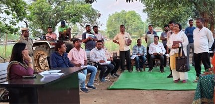 प्रधानमंत्री आवास निर्माण तेजी से पूरा कराने लगी जनचौपाल