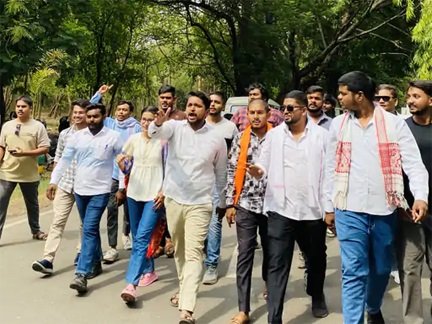 फीस वृद्धि पर घिरी PTRSU, ABVP ने खोला मोर्चा