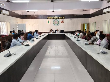 ’छत्तीसगढ़ होमस्टे नीति 2025-30 के तहत आयोजित बैठक में हितग्राहियों को दी गई व्यवसाय संचालन, ऋण सुविधा एवं पर्यटन संभावनाओं की जानकारी’