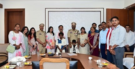 शौर्य चक्र से सम्मानित वीर जवानों से मिले उप मुख्यमंत्री  विजय शर्मा