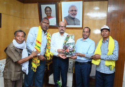 राज्यपाल डेका से अखिल भारतीय गोंड़वाना गोंड़ महासभा के पदाधिकारियों ने की सौजन्य भेंट