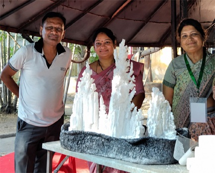 सृजन का कमाल: ‘आकार-2026’ में सिपोरेक्स और थर्माकोल से गढ़ी गई कला की नई दुनिया