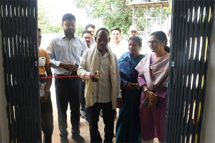 महुआपारा में नवनिर्मित आंगनबाड़ी भवन का लोकार्पण