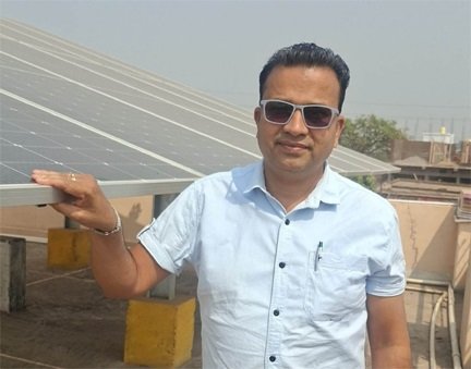 प्रधानमंत्री सूर्य घर योजना से राजनांदगांव का साहू परिवार बना ऊर्जा आत्मनिर्भर