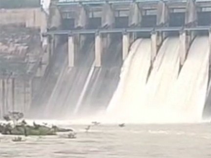 छत्तीसगढ़ में बारिश का रेड अलर्ट, बढ़ा खतरा