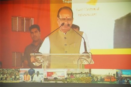 मुख्यमंत्री विष्णुदेव साय के नेतृत्व में ग्रामीण विकास को नई गति