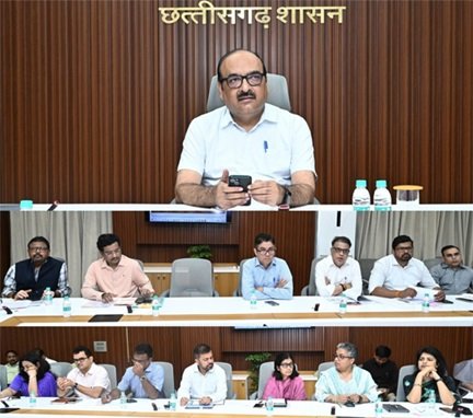 मुख्य सचिव विकासशील की हाई लेवल बैठक, योजनाओं के क्रियान्वयन की समीक्षा