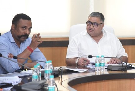 छत्तीसगढ़ बने देश का प्रमुख पर्यटन गंतव्य, योजनाओं के प्रभावी क्रियान्वयन पर दें विशेष ध्यान: राजेश अग्रवाल