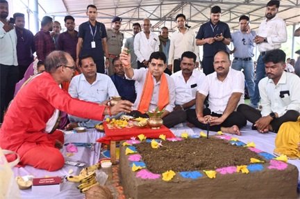 गांवों में खेल और बाल विकास की बुनियादी सुविधाओं का विस्तार सरकार की प्राथमिकता- राजस्व मंत्री टंकराम वर्मा