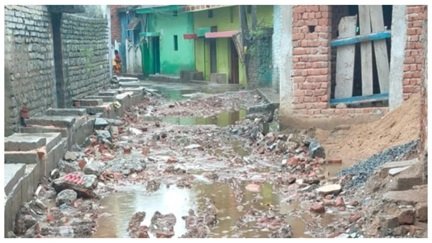नाली निर्माण में लापरवाही, जनता बेहाल