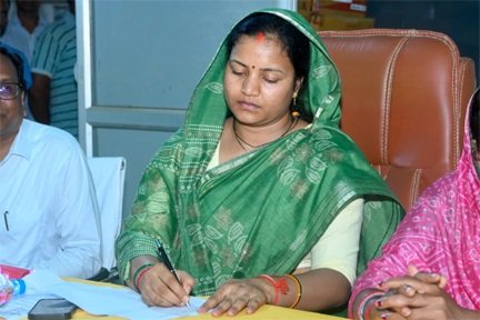 जनभागीदारी से सशक्त होंगे अस्पताल प्रबंधन और स्वास्थ्य सेवाएं: मंत्री लक्ष्मी राजवाड़े