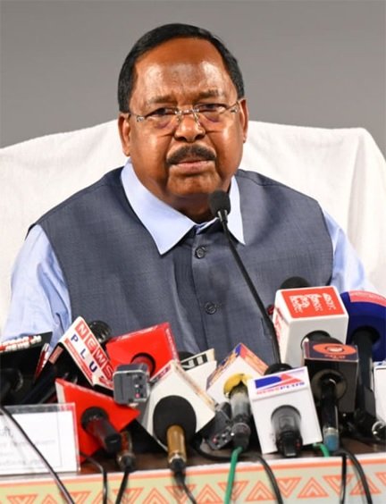 भरपूर खाद-बीज, मजबूत योजनाएं और आधुनिक खेती से समृद्धि की राह पर छत्तीसगढ़ का किसान