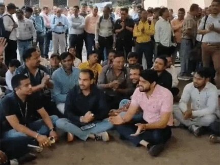 मंत्रालय की बस में आग से मचा हड़कंप