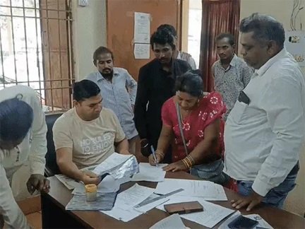 नेटवर्क गया तो महिला ने पिया कीटनाशक, इलाज के दौरान मौत