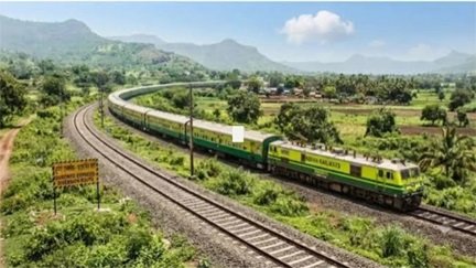 10 ट्रेनों के समय में बदलाव