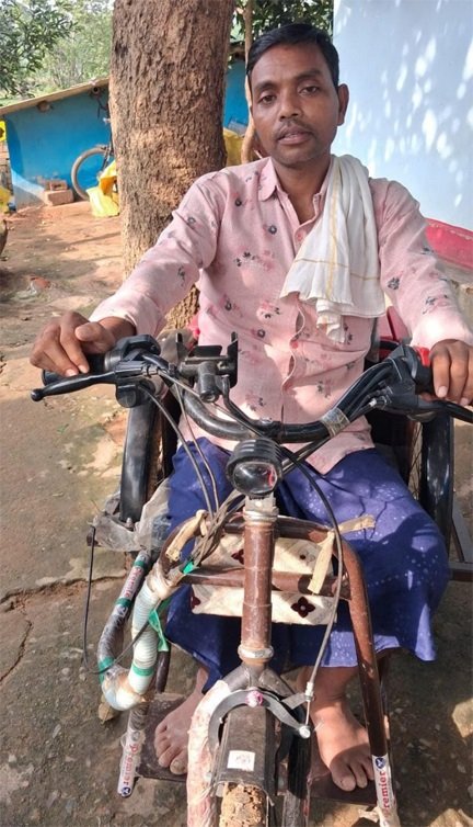 सरकार की संवेदनशील पहल : बैटरी चलित ट्रायसायकल से बदला 75% अस्थिबाधित सोमारू का जीवन, मिली आत्मनिर्भरता की नई उड़ान