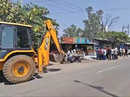प्रिंस ढाबे पर फिर पहुंची निगम टीम, जांच से हड़कंप