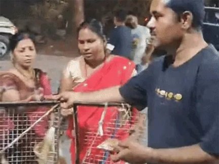 अस्थमा की दवा के लिए उमड़ी भीड़, 5 पीढ़ियों से सेवा