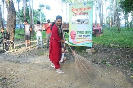 सेवा संकल्प में झाड़ू थामकर उतरीं मंत्री लक्ष्मी राजवाड़े, श्रमदान से जगाई स्वच्छता की अलख